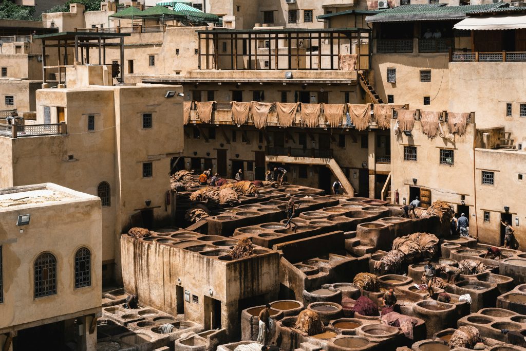 Mercado "Souk"  situado na cidade Fez em Marrocos.